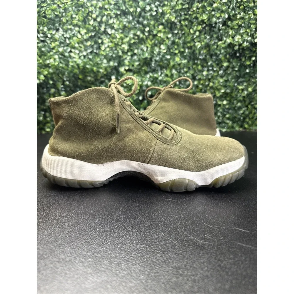 Nike Air Jordan Sneakers Mens Size 8.5 Olive Green Canvas  AR0726-300 Shoes